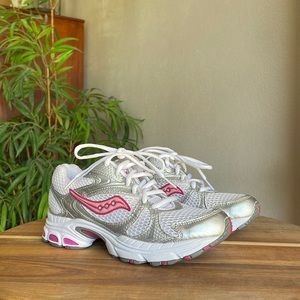 Saucony Athletic Shoes Womens 7 White Gray Pink Grid Twister Breathable Metallic